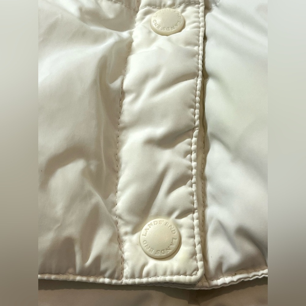 Lands' End Off-White Women’s Ivory Button Up Puffer Vest w Pockets Size L 14-16 - Picture 3 of 14